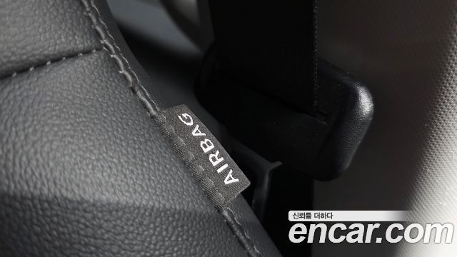 Hyundai Staria 2025 — photo 30
