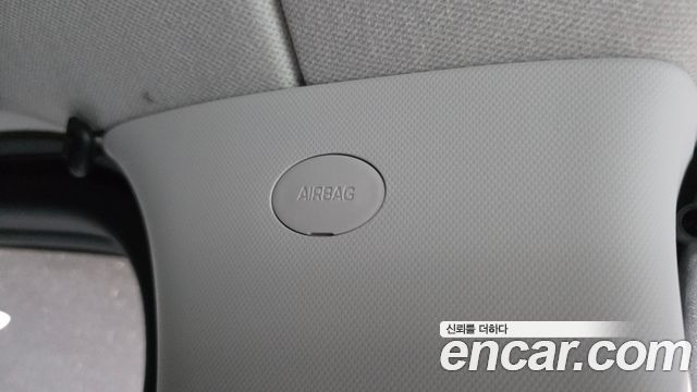 Hyundai Staria 2025 — photo 34