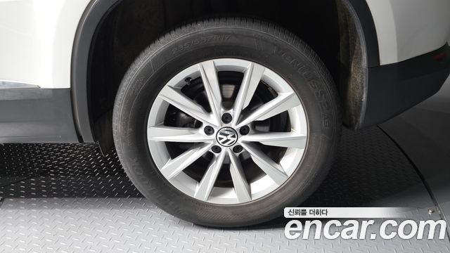 Volkswagen Tiguan 2015 — photo 5