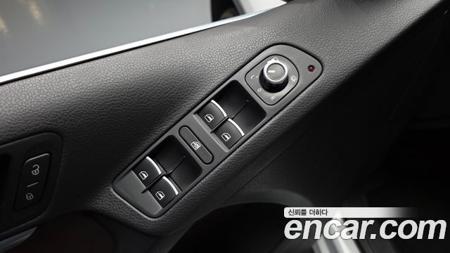 Volkswagen Tiguan 2015 — photo 17