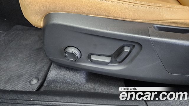Volvo XC40 2021 — photo 31