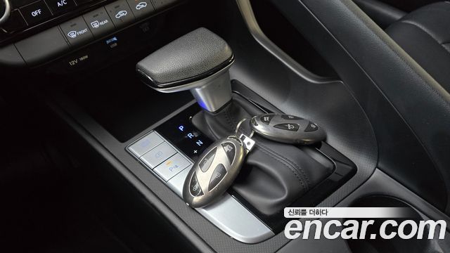 Hyundai AVANTE 2024 — photo 12