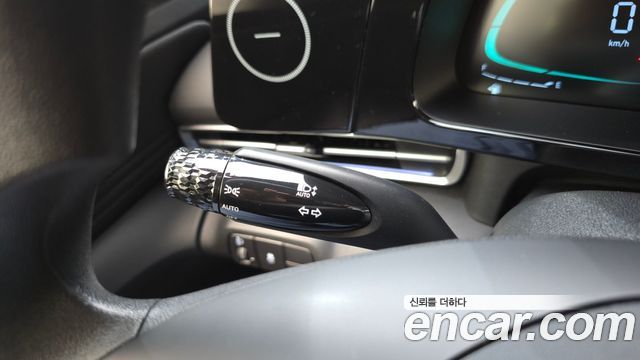 Hyundai AVANTE 2024 — photo 22