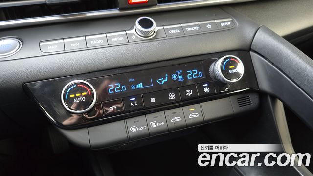 Hyundai AVANTE 2024 — photo 24