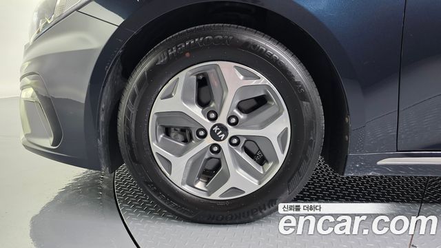 Kia K5 2019 — photo 5