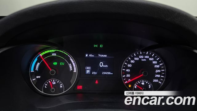 Kia K5 2019 — photo 8
