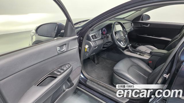 Kia K5 2019 — photo 10