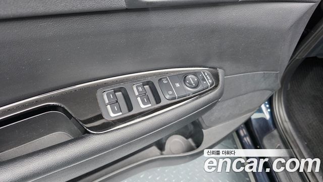 Kia K5 2019 — photo 19