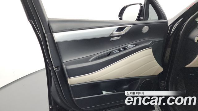 Genesis GV80 2022 — photo 14