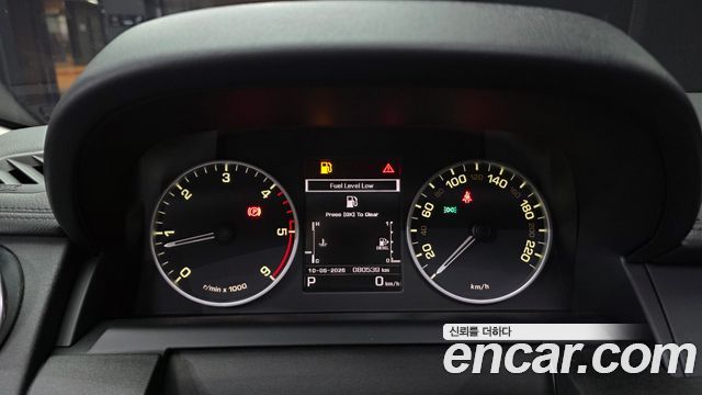 Land Rover Discovery 2015 — photo 11