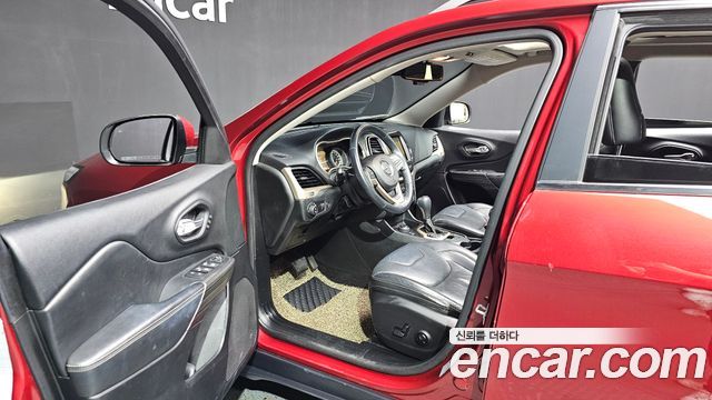 Jeep Cherokee 2015 — photo 10