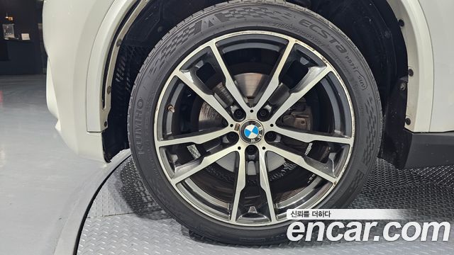 BMW X5 2017 — photo 5
