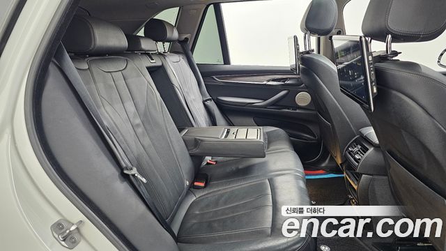 BMW X5 2017 — photo 18