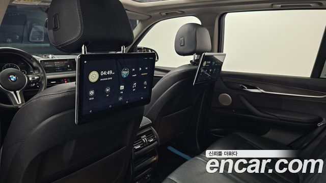 BMW X5 2017 — photo 23
