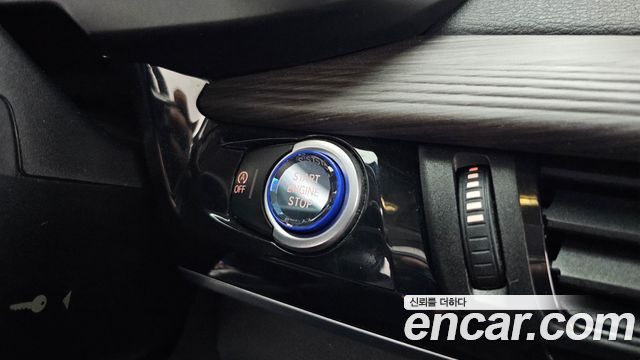 BMW X5 2017 — photo 28