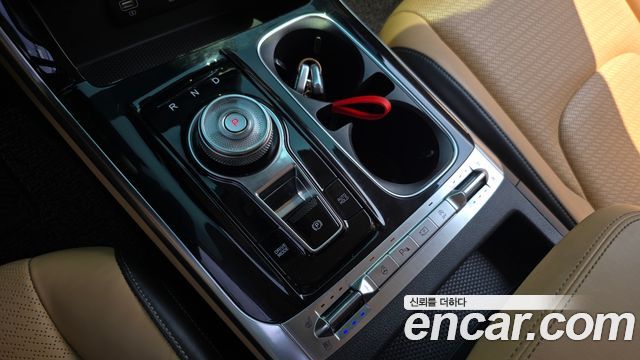 Kia Canival 2022 — photo 9