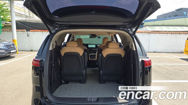 Kia Canival 2022 — photo 18