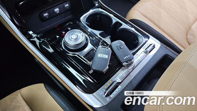 Kia Canival 2023 — photo 12