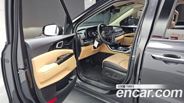 Kia Canival 2023 — photo 13