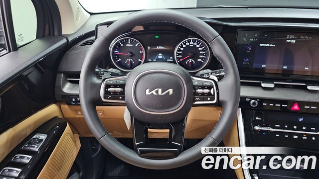 Kia Canival 2023 — photo 19
