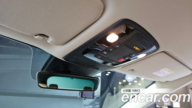 Kia Canival 2023 — photo 24