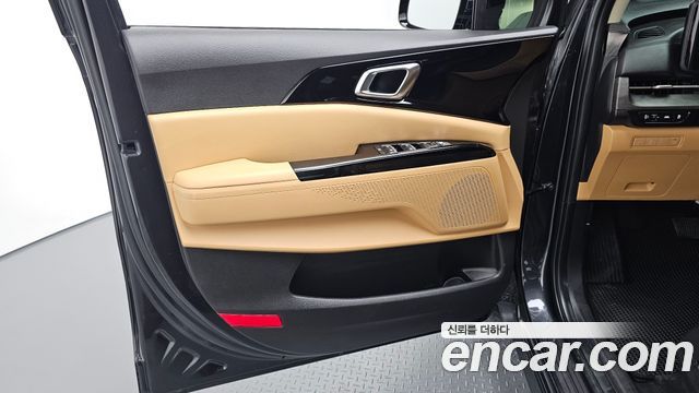 Kia Canival 2023 — photo 14