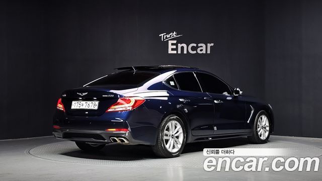 Genesis G70 2018 — photo 2