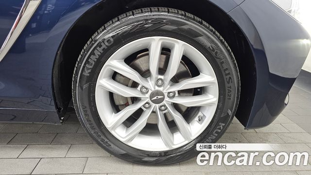 Genesis G70 2018 — photo 7