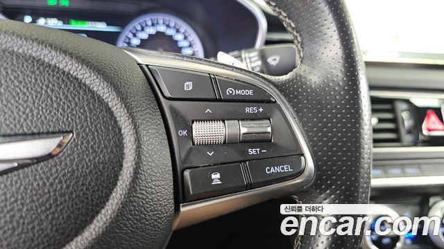 Genesis G70 2018 — photo 27