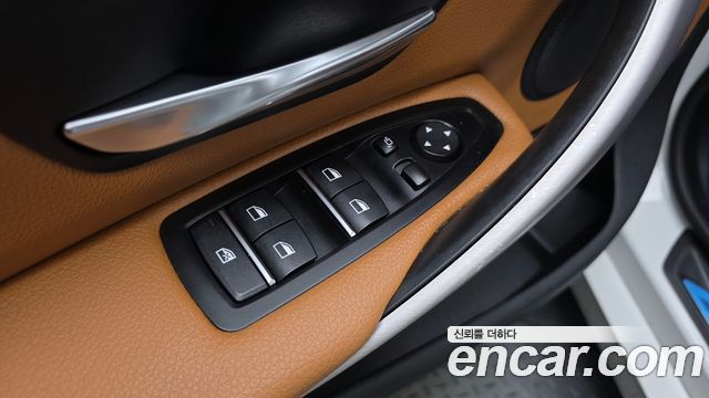 BMW 4-Series 2020 — photo 30