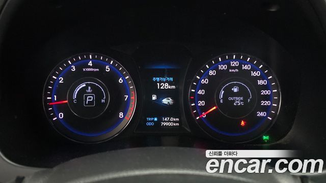 Hyundai i40 2012 — photo 11