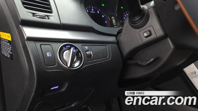 Hyundai i40 2012 — photo 19