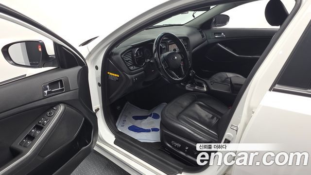 Kia K5 2013 — photo 10
