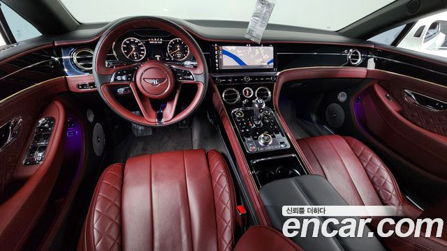 Bentley Continental 2020 — photo 10
