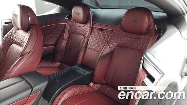 Bentley Continental 2020 — photo 17