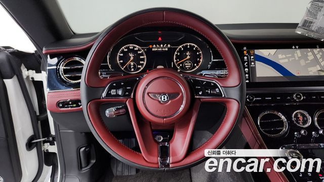 Bentley Continental 2020 — photo 19