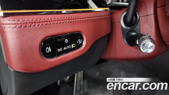 Bentley Continental 2020 — photo 26