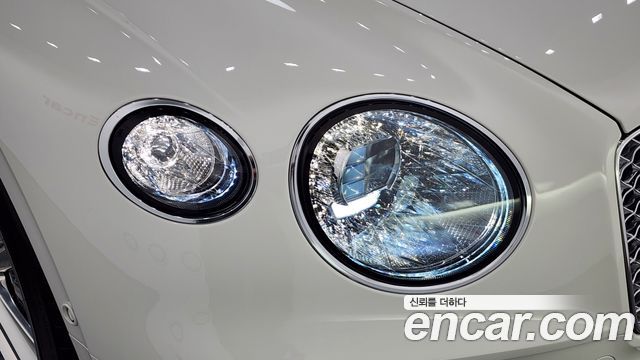 Bentley Continental 2020 — photo 8