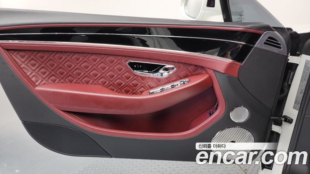 Bentley Continental 2020 — photo 14