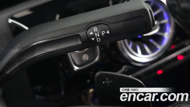 Mercedes-Benz A-Class 2022 — photo 12