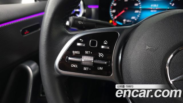 Mercedes-Benz A-Class 2022 — photo 28