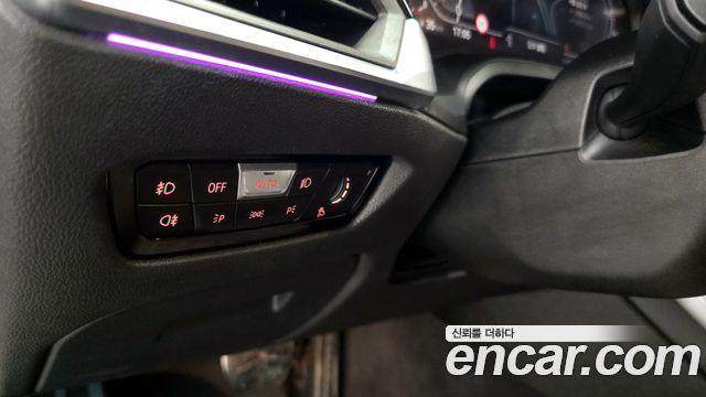 BMW 3-Series 2021 — photo 27