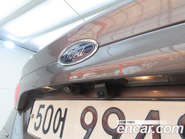 Ford Fusion 2014 — photo 18
