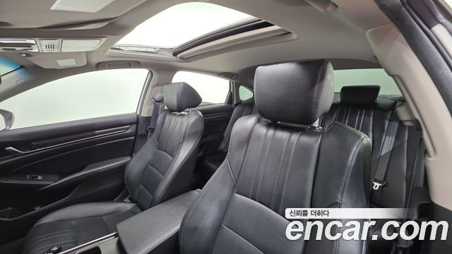 Honda Accord 2019 — photo 18