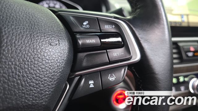 Honda Accord 2019 — photo 23