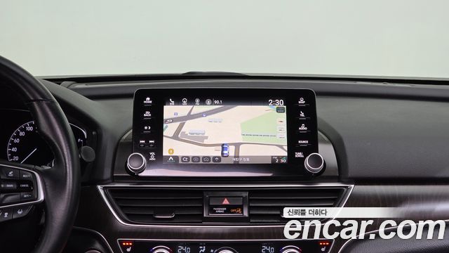Honda Accord 2019 — photo 26