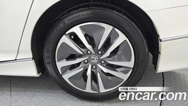 Honda Accord 2019 — photo 7