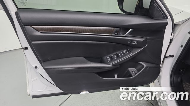 Honda Accord 2019 — photo 14