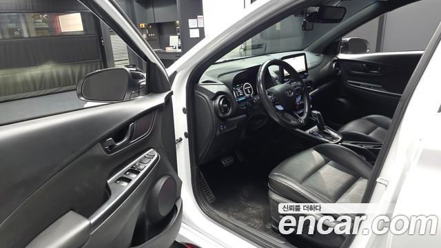 Hyundai Kona 2023 — photo 13