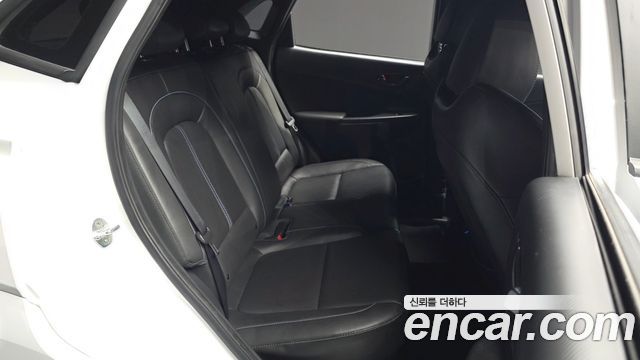 Hyundai Kona 2023 — photo 17